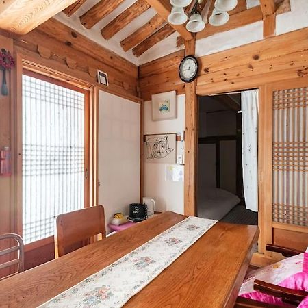 Namhyundang - Hanok Korean Traditional House Seoul Exterior foto