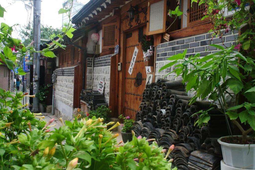 Namhyundang - Hanok Korean Traditional House Seoul Exterior foto