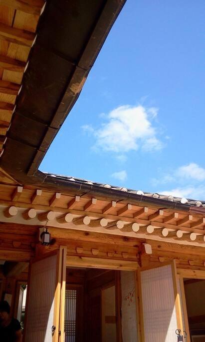 Namhyundang - Hanok Korean Traditional House Seoul Exterior foto