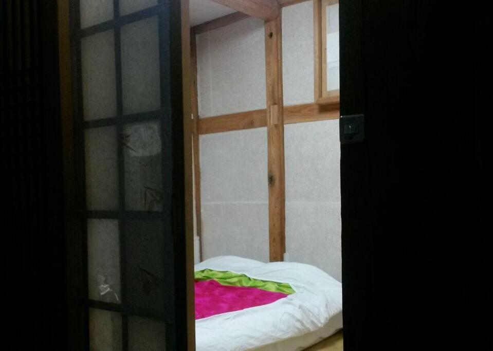 Namhyundang - Hanok Korean Traditional House Seoul Exterior foto