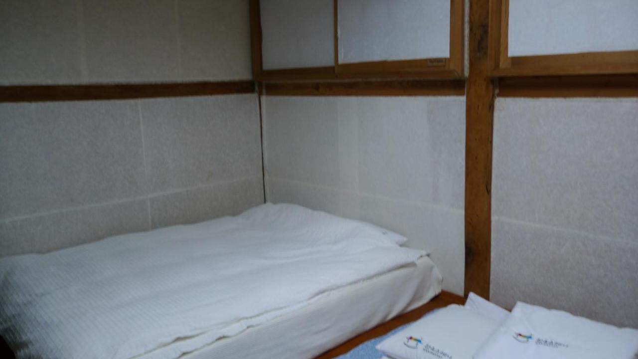 Namhyundang - Hanok Korean Traditional House Seoul Exterior foto