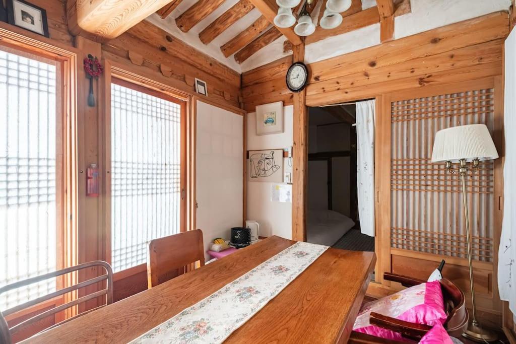 Namhyundang - Hanok Korean Traditional House Seoul Exterior foto