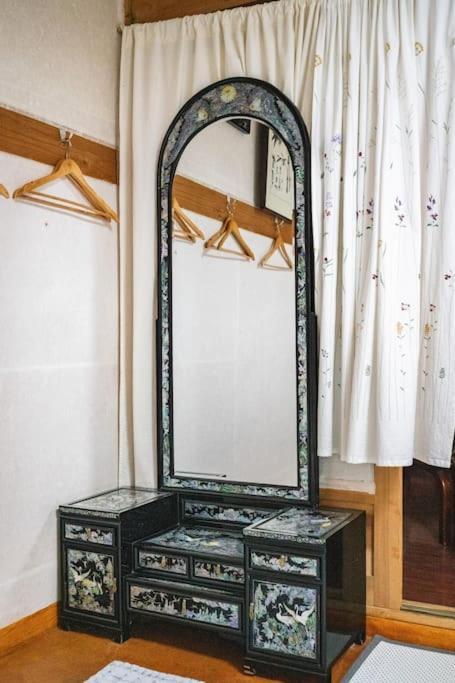 Namhyundang - Hanok Korean Traditional House Seoul Exterior foto